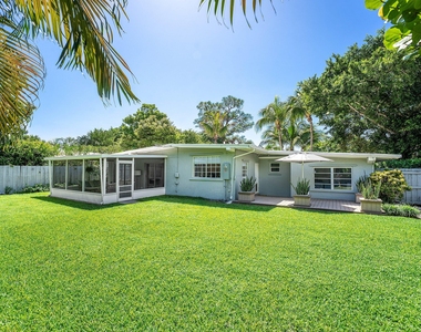 233 Lake Terrace - Photo Thumbnail 30