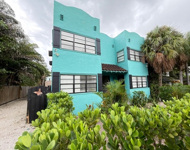 710 Palm Street - Photo Thumbnail 9