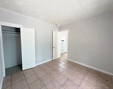 710 Palm Street - Photo Thumbnail 6