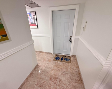 2601 S Course Drive - Photo Thumbnail 9