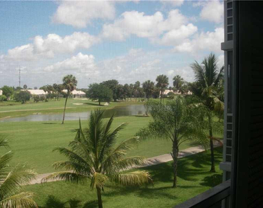3970 Oaks Clubhouse Drive - Photo Thumbnail 3