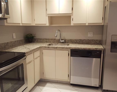3970 Oaks Clubhouse Drive - Photo Thumbnail 2