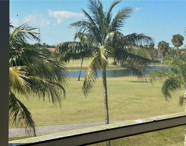 3970 Oaks Clubhouse Drive - Photo Thumbnail 25