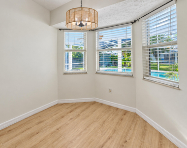 974 Se Brookedge Avenue - Photo Thumbnail 11