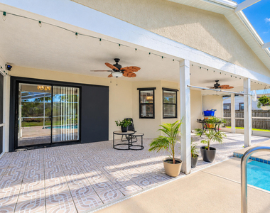 974 Se Brookedge Avenue - Photo Thumbnail 28