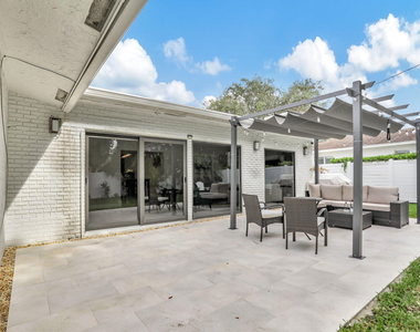1035 Nw 5th Avenue - Photo Thumbnail 40