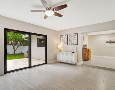 1035 Nw 5th Avenue - Photo Thumbnail 15