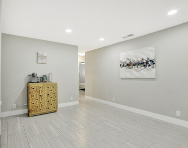 1035 Nw 5th Avenue - Photo Thumbnail 22