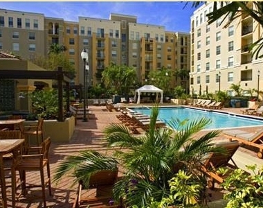 520 Se 5th Avenue - Photo Thumbnail 2