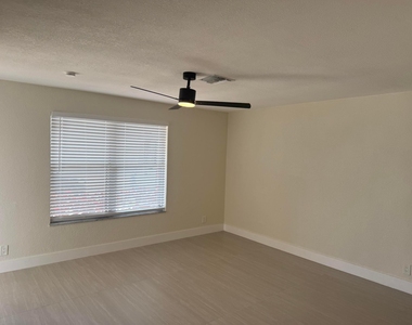 6803 Georgia Avenue - Photo Thumbnail 11