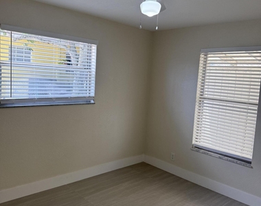 6803 Georgia Avenue - Photo Thumbnail 9