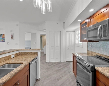 415 Nw Flagler Avenue - Photo Thumbnail 6