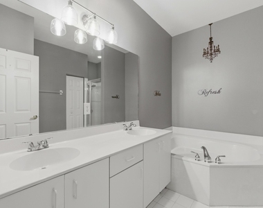 2920 E Aragon Boulevard - Photo Thumbnail 13