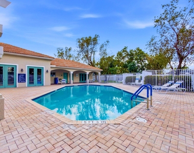 2920 E Aragon Boulevard - Photo Thumbnail 36