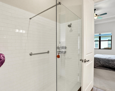 8336 W Blue Spring Drive - Photo Thumbnail 17