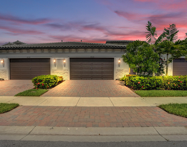 8336 W Blue Spring Drive - Photo Thumbnail 1