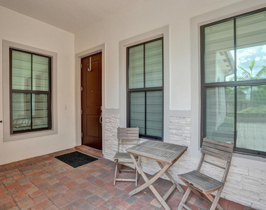 8336 W Blue Spring Drive - Photo Thumbnail 3