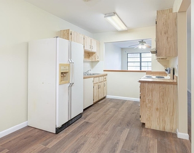 604 Roselyn Avenue - Photo Thumbnail 11