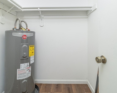 604 Roselyn Avenue - Photo Thumbnail 17