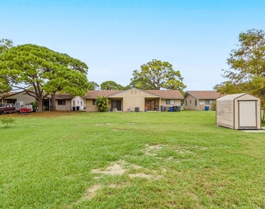 604 Roselyn Avenue - Photo Thumbnail 5