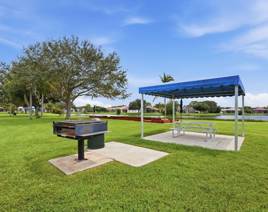 707 Sw San Salvador Cove - Photo Thumbnail 38