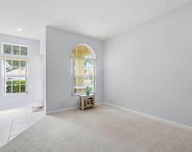707 Sw San Salvador Cove - Photo Thumbnail 5