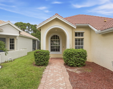 707 Sw San Salvador Cove - Photo Thumbnail 1