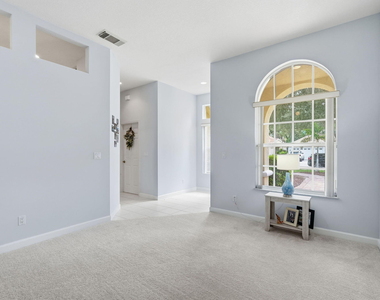 707 Sw San Salvador Cove - Photo Thumbnail 6