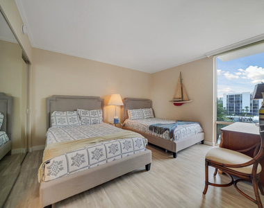 2707 N Ocean Boulevard - Photo Thumbnail 15