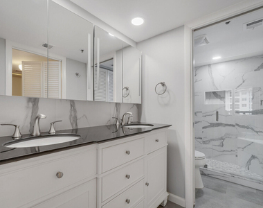 2707 N Ocean Boulevard - Photo Thumbnail 12