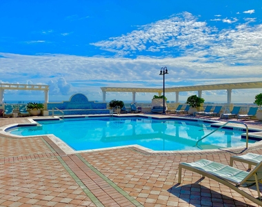 511 Se 5 Avenue - Photo Thumbnail 9