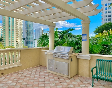 511 Se 5 Avenue - Photo Thumbnail 33