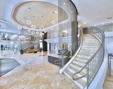 511 Se 5 Avenue - Photo Thumbnail 7