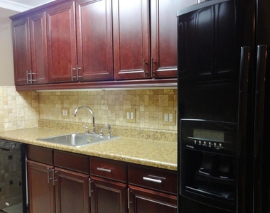550 Sw 2nd Avenue - Photo Thumbnail 3