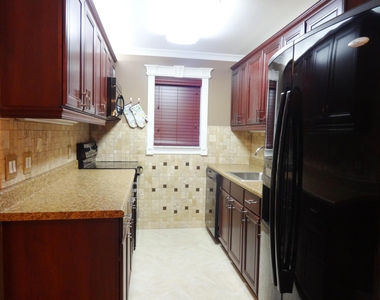 550 Sw 2nd Avenue - Photo Thumbnail 2
