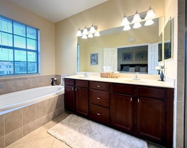 10361 Wellington Parc Drive - Photo Thumbnail 13