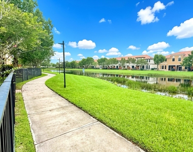 10361 Wellington Parc Drive - Photo Thumbnail 25