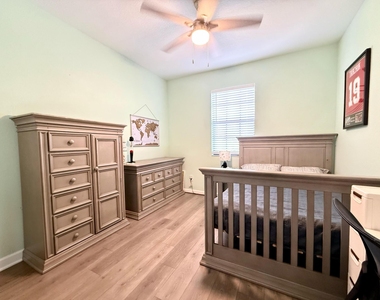 10361 Wellington Parc Drive - Photo Thumbnail 20