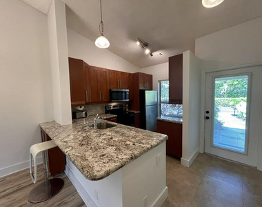 3054 S Oakland Forest Drive - Photo Thumbnail 14
