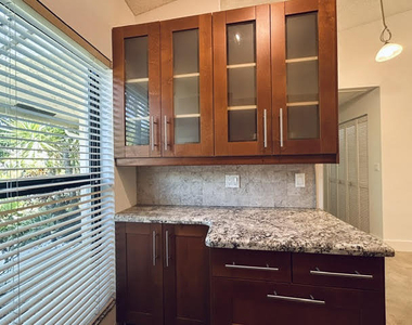 3054 S Oakland Forest Drive - Photo Thumbnail 4