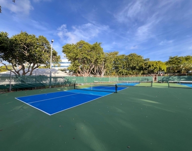 6421 Bay Club Drive - Photo Thumbnail 36