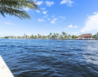 6421 Bay Club Drive - Photo Thumbnail 28
