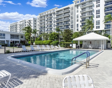 6421 Bay Club Drive - Photo Thumbnail 35