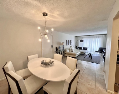 6421 Bay Club Drive - Photo Thumbnail 6