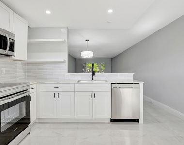 2202 Lucaya Bend - Photo Thumbnail 2