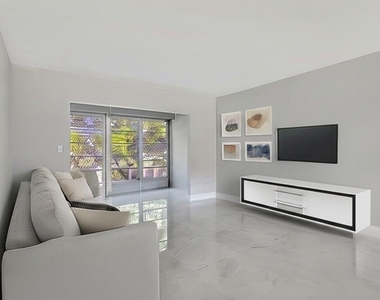 2202 Lucaya Bend - Photo Thumbnail 5