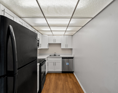 3700 N Pine Island Road - Photo Thumbnail 5