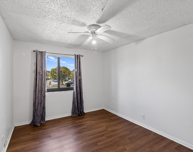 3700 N Pine Island Road - Photo Thumbnail 18