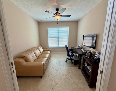 9063 Meridian View Isle - Photo Thumbnail 8