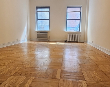 East 47th Street/ 2nd ave - Photo Thumbnail 1